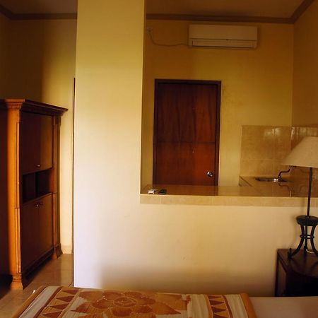 Graha Chania Legian Kuta  Luaran gambar