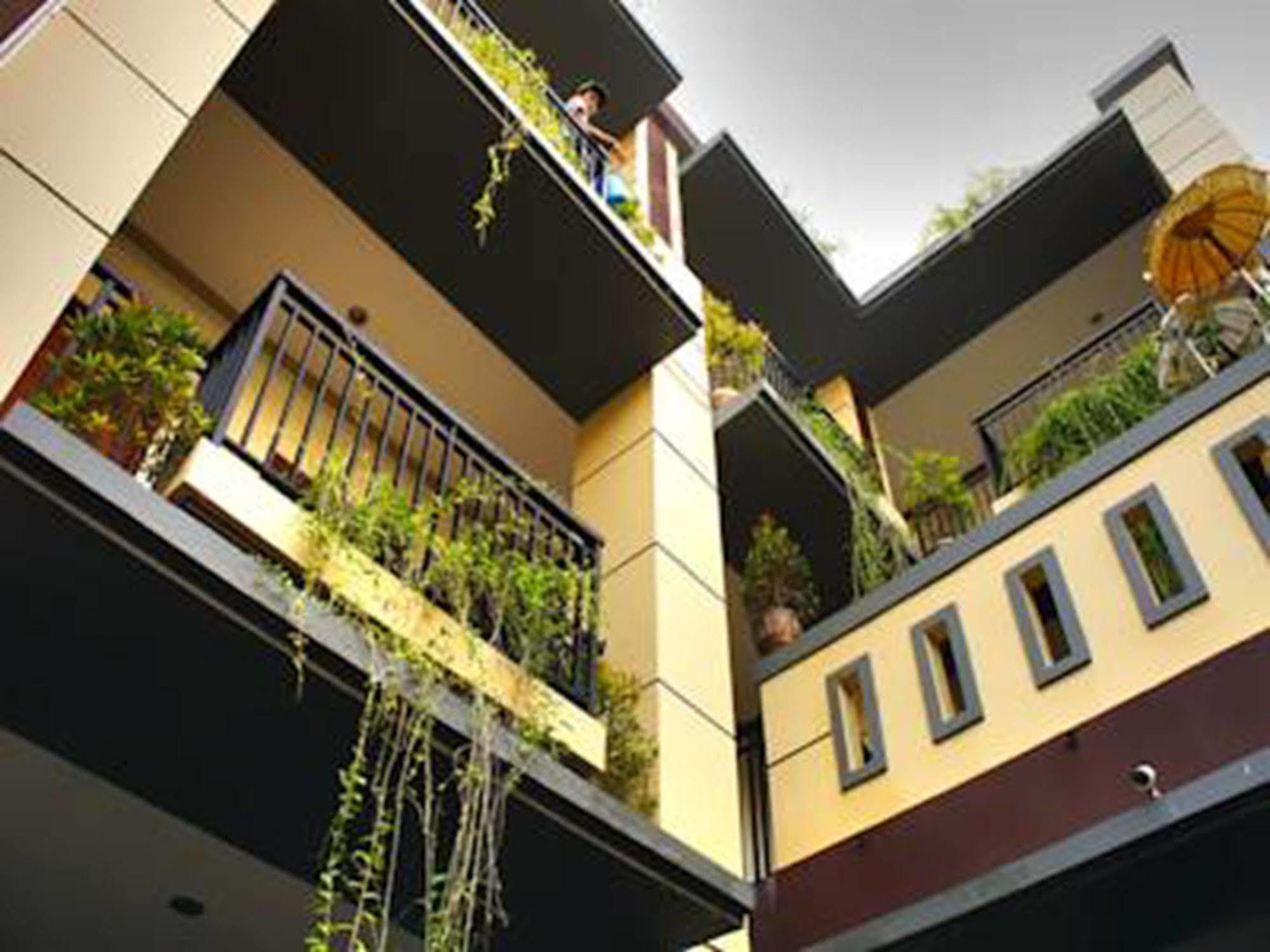 Graha Chania Legian Kuta  Luaran gambar